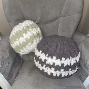 Handmade Chunky Knit Pillow